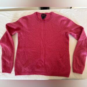 Tahari pure Luxe 100% Cashmere Fuchsia Crew Neck Sweater